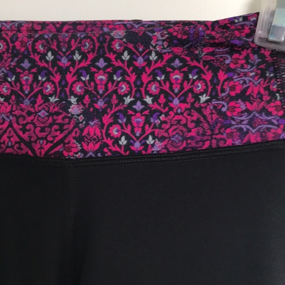 XS Gaiam full length yoga pants never worn - Picture 2 of 4